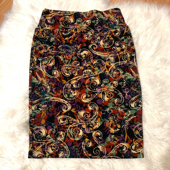 LuLaRoe Dresses & Skirts - LuLaRoe Cassie pencil skirt size Small